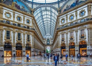 Il tax free torna a crescere a Milano con arabi e americani