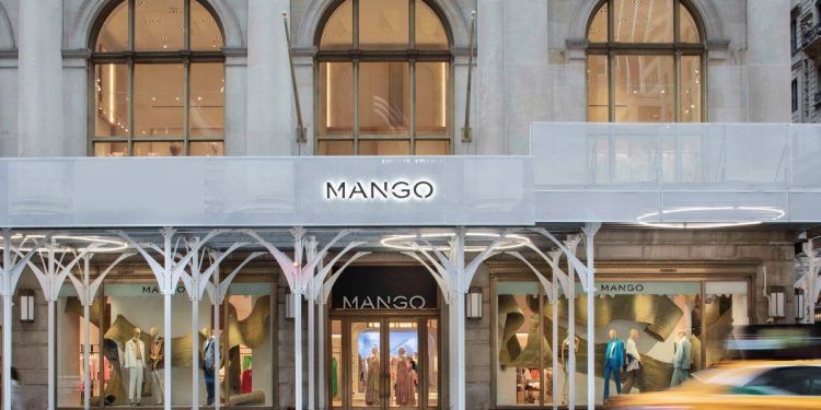 Mango in trattative per la cessione dei negozi in Russia