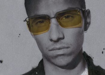 Alexander McQueen sospende il brand McQ