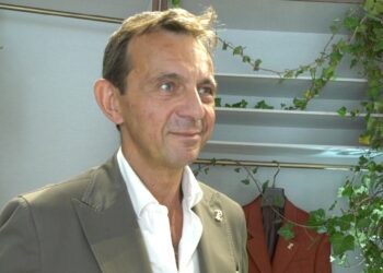 Pal Zileri rielabora il formale e amplia il piano retail