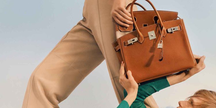 Gli accessori di lusso nuovo bene di rifugio? Investimenti record per aste e resale