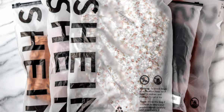 Shein mette sul piatto 50 mln $ per i rifiuti tessili. Ma resta il rischio greenwashing