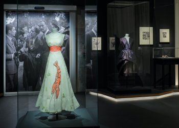 Il Musée des Arts Décoratifs celebra il mondo di Elsa Schiaparelli