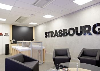 Addio Strasburgo, dopo 60 anni Adidas sposta la sede francese a Parigi