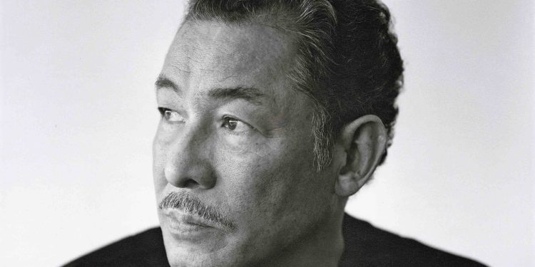 Addio al designer giapponese Issey Miyake
