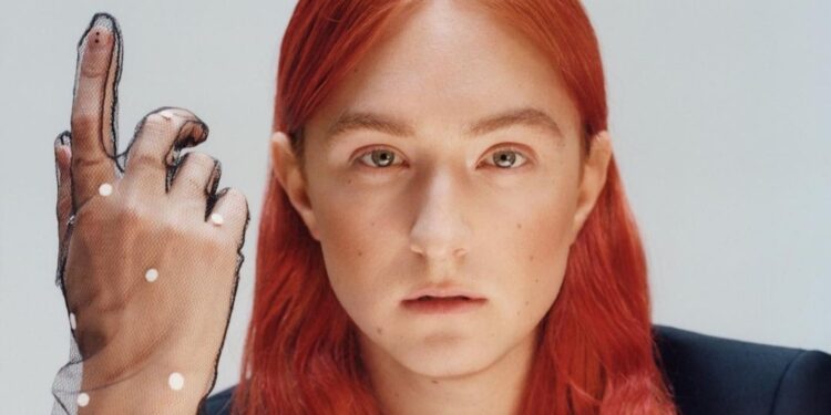 Nina Ricci riparte dallo stile gender-fluid di Harris Reed