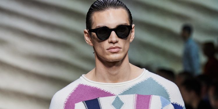 EssilorLuxottica e Armani ancora insieme per 15 anni