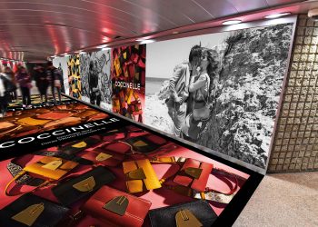 Coccinelle, debutta la campagna per la collezione A/I 2022-23