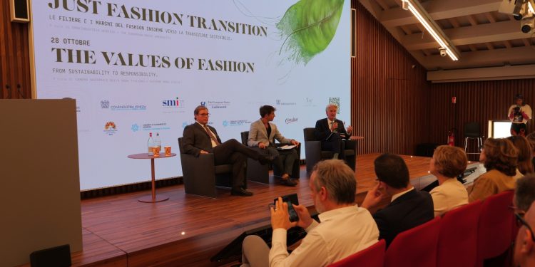 Da Venezia appello per un’industria della moda sostenibile