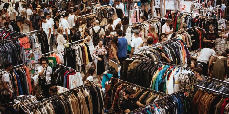 East Market festeggia la centesima edizione e rileva Lo Specchio di Alice