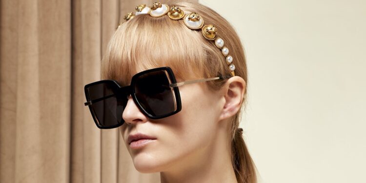 Roberto Cavalli affida l’eyewear a De Rigo