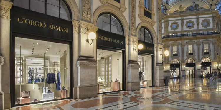 Giorgio Armani apre un nuovo store in Galleria a Milano