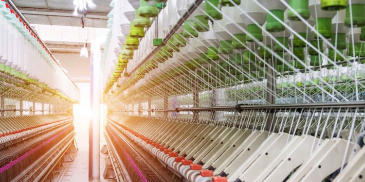 Il Mise punta su Prato e Biella. In arrivo 20 mln per i distretti tessili