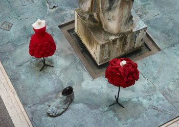 Valentino annuncia la prima mostra in Medio Oriente dedicata alla maison