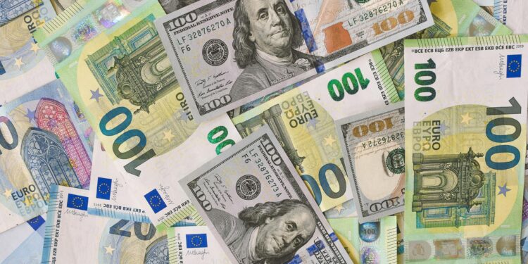 Il super dollaro premia la moda. Così può bilanciare le perdite della Russia