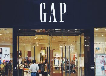 Gap in crisi? In arrivo il taglio di 500 posti di lavoro corporate