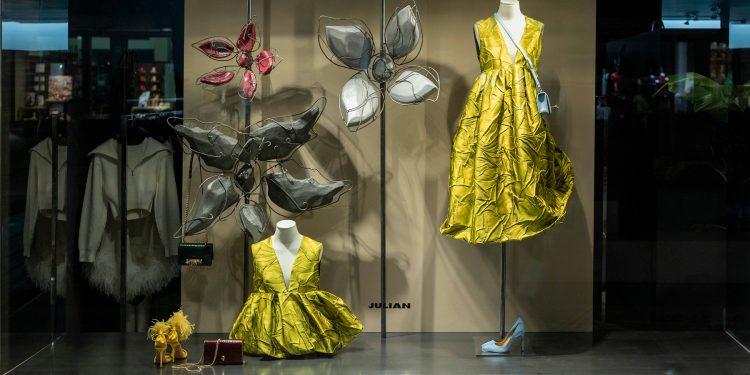 Julian Fashion si afferma come uno dei retail group leader nel lusso in Italia
