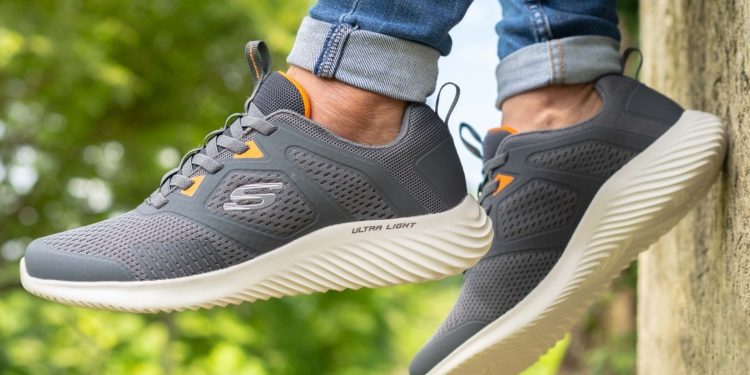 Skechers chiude il terzo quarter con ricavi da 1,88 mld $
