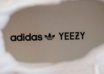 Adidas, il sodalizio con Kanye West è “sotto revisione”