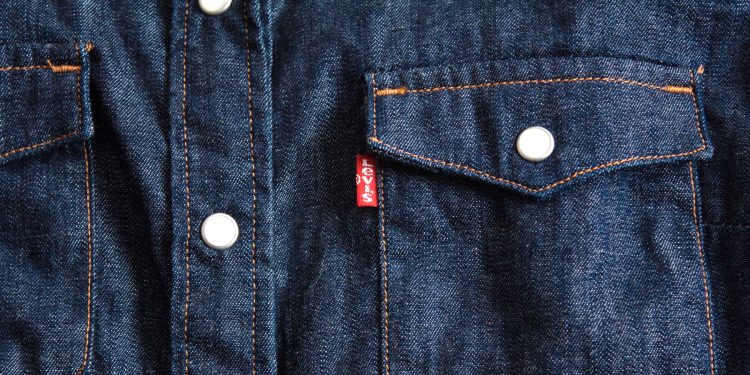 Levi’s, stime al ribasso per l’intero 2022. Pesa l’inflazione