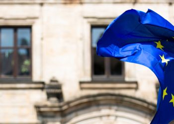 L’Unione europea chiede meno sfilate di moda per frenare gli sprechi