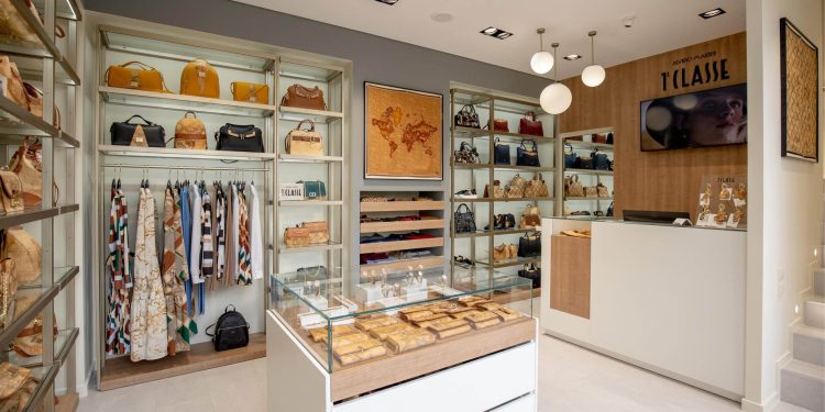 Alviero Martini 1A Classe sceglie Atene per il primo store greco