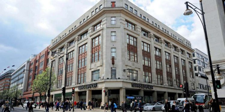 Marks & Spencer minaccia di abbandonare Oxford street