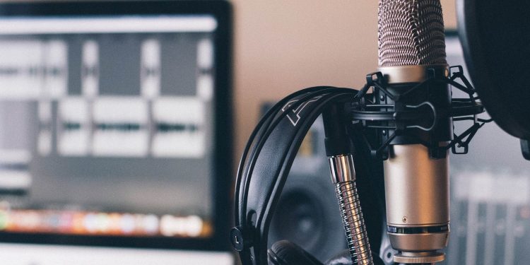 Produrre podcast non basta più. Printemps inaugura il primo studio di registrazione in-store