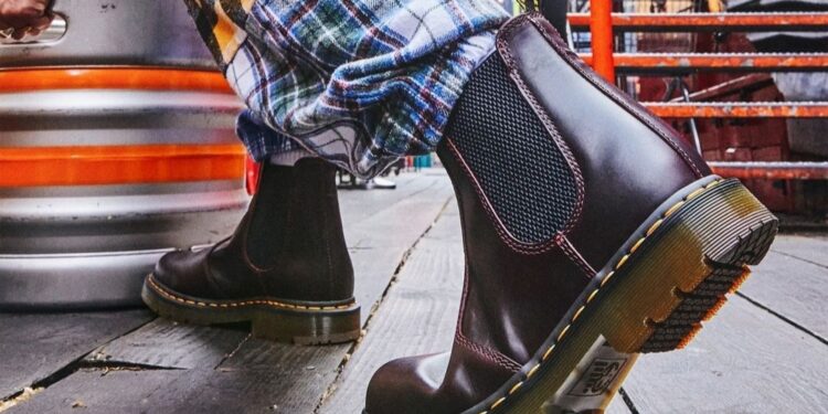 Dr Martens, non basta semestre a +13%. Titolo giù per consumi deboli