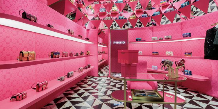 Tris di opening per Pinko. Inaugurato il negozio in Galleria