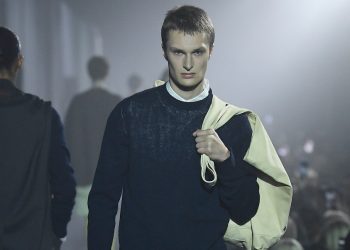 Raf Simons annuncia a sorpresa la chiusura del proprio brand