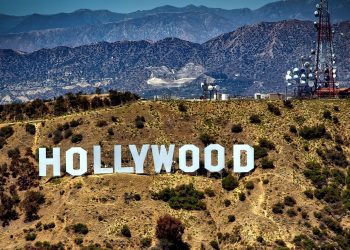 Celine anticipa le fashion week: l’A/I 2023 sfila a Los Angeles l’8 dicembre