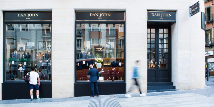 Dan John verso le 200 aperture. La corsa all’espansione del brand italiano