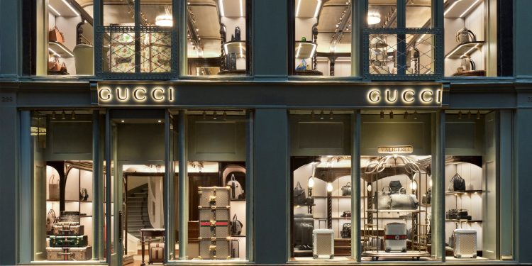 Gucci, a Parigi la prima boutique dedicata alla valigeria