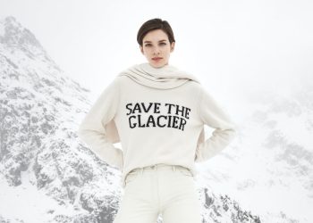 Alberta Ferretti dedica la nuova limited edition ai ghiacciai del Monte Bianco