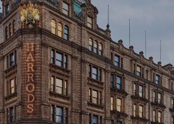 Accoltellamento da Harrods. La polizia di Londra apre un’indagine
