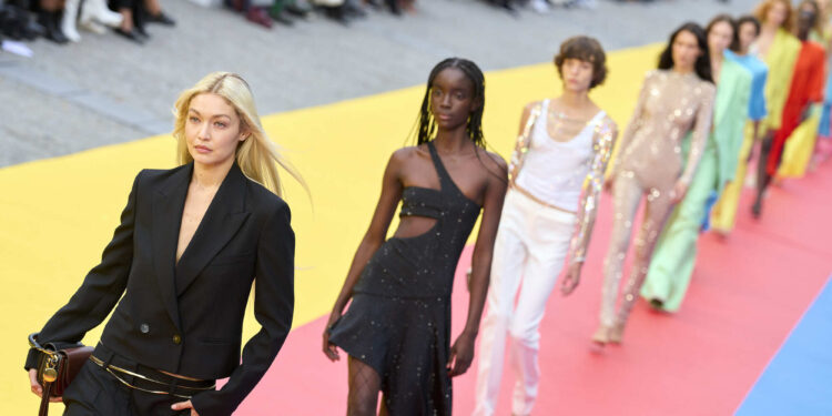 Stella McCartney chiude il 2021 ancora in perdita