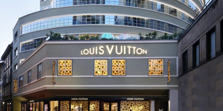 Nuova shopping location nel Quadrilatero: Vuitton entra negli spazi dell’ex Garage Traversi