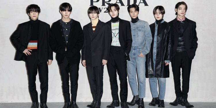Da Milano a Parigi, esplode il fenomeno K-Pop nei front row e nelle campagne