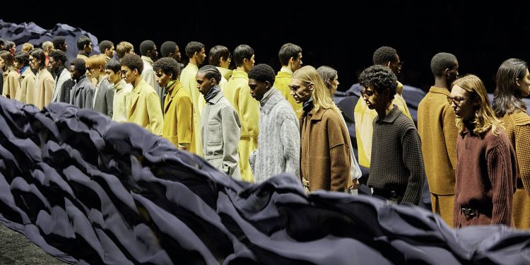 Zegna chiude il 2022 a +15%. Ottimisti su andamento Cina