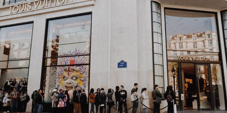 Il lusso corre nei primi nove mesi del 2022. La Cina è l’ago della bilancia