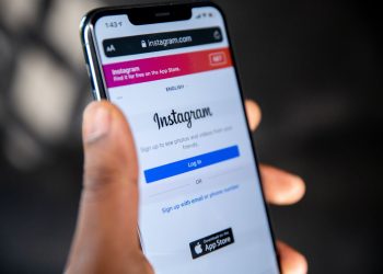Instagram fa marcia indietro sullo shopping in livestream
