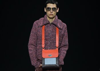 Sinergia british. In passerella sfila la capsule di Paul Smith con Mulberry