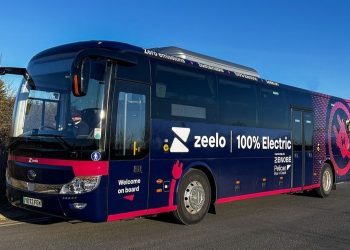 Asos sperimenta il servizio di autobus a emissioni zero per i dipendenti