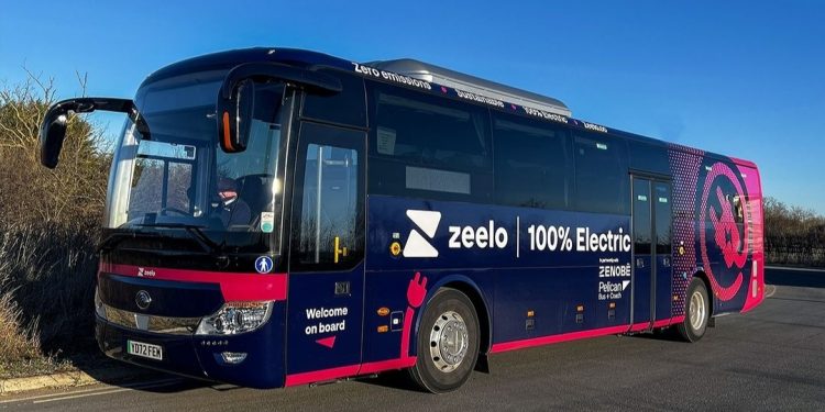 Asos sperimenta il servizio di autobus a emissioni zero per i dipendenti