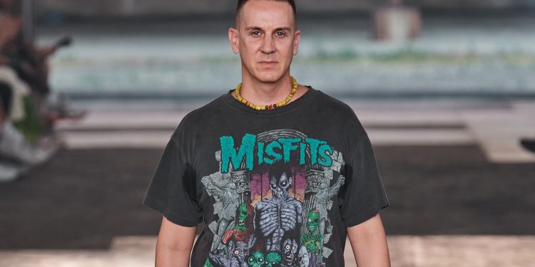Jeremy Scott lascia la direzione creativa di Moschino