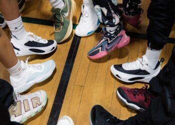 Foot Locker punta ai 9,5 mld $ nel 2026. Lancia il piano ‘Lace Up’