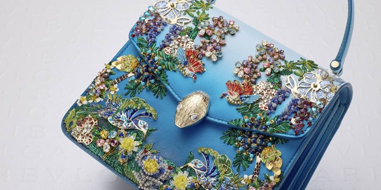 Mary Katrantzou colora la nuova limited edition di borse Bulgari