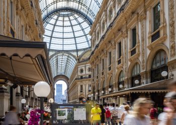 Confimprese, nel 2023 in arrivo 2.900 aperture. Aumenta anche la moda