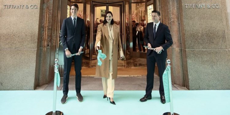Tiffany riapre le porte dello storico negozio sulla Fifth avenue